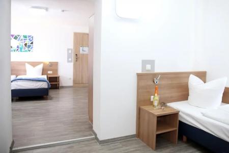 Sunny Straubing - 39