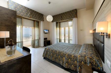 Capri & Residence - 17