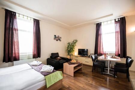 Garzon Plaza - 43