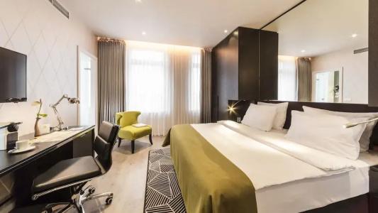 Holiday Inn Dresden - Am Zwinger, An Ihg - 90