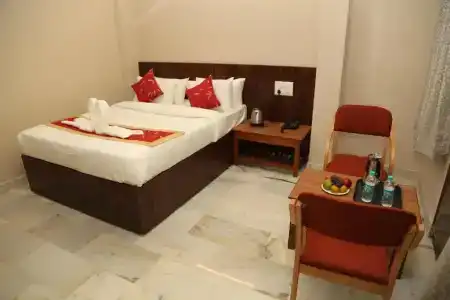 Soundarya - 85