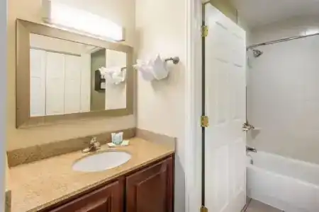 Staybridge Suites Savannah Historic District, an IHG - 85