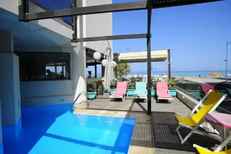 Steris Elegant Beach & - 21