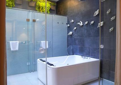 Verse Luxe Wahid Hasyim - 55