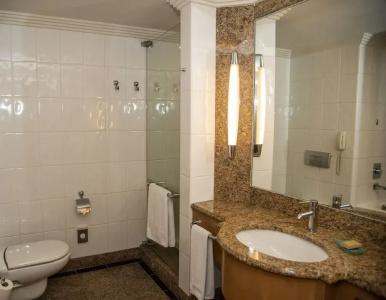 Adana Hiltonsa - 40