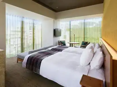 Strata Naha - 80
