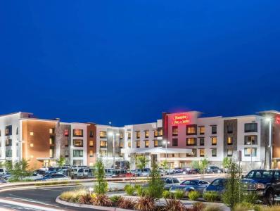 Hampton Inn & Suites -, CA - 11