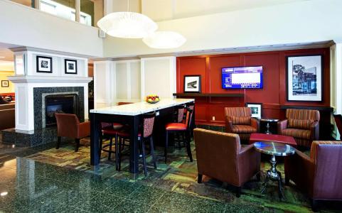 Hampton by Hilton - 25