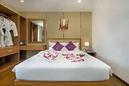 Lavender Riverside - 41