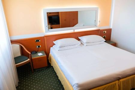 Jet, Sure Collection by Best Western - 2