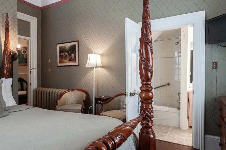 Stone Maiden Inn - 65