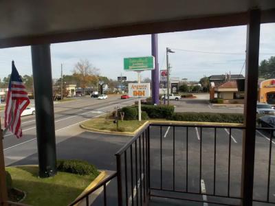 Augusta Best Inn - 12
