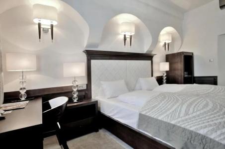 Grand - 121