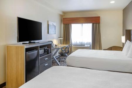 Best Western Plus Peppertree Airport Inn - 42
