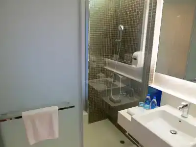 Holiday Inn Express Kowloon East - 7