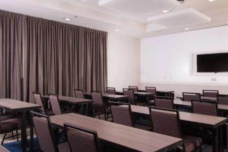 Hampton Inn & Suites by Hilton-Washington Rd - 13