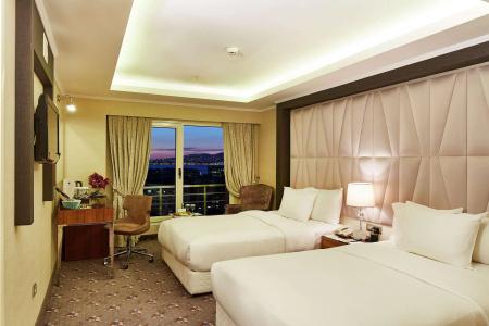 DoubleTree by Hilton Izmir - Alsancak - 4