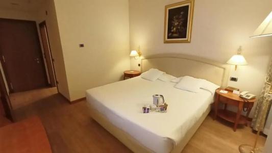 Best Western Globus City - 75