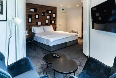 Best Western Premier Natalija Residence - 40