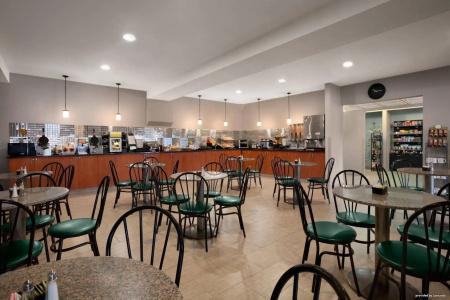 Best Western Plus Peppertree Airport Inn - 31
