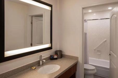 Best Western Plus Clocktower Inn - 61