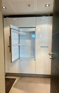 Levi Suites Levi Gold - 13