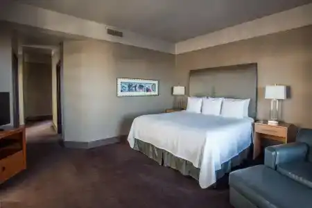 Magnolia Downtown Dallas - 12