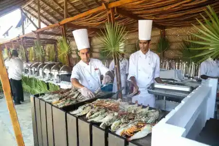 Maalu Maalu Resort & Spa - 11