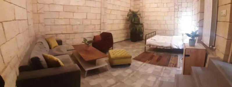 Retro Hostel & Tours - 0