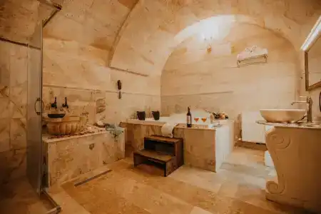 Serenus Cave Suites - 27
