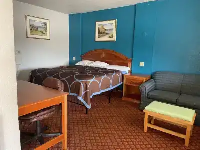 American Inn Of Daytona - 12