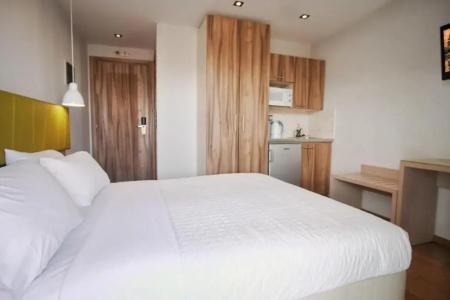 Elements Rooms & - 2
