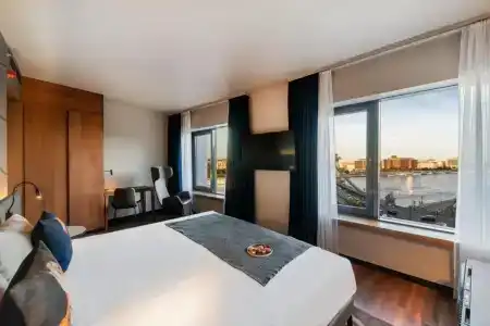 Clark Budapest - Adults Only - 35