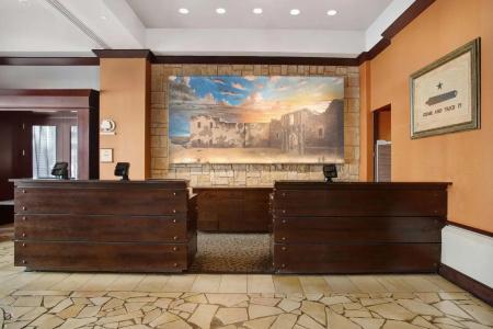 The Emily Morgan - a Doubletree By Hilton - 1