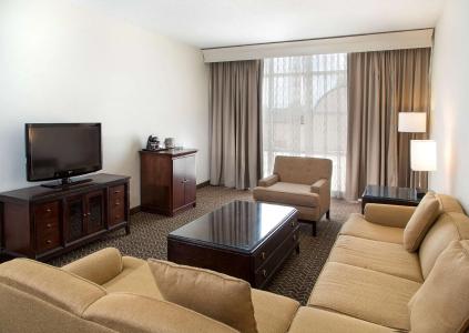 DoubleTree Suites by Hilton - 68