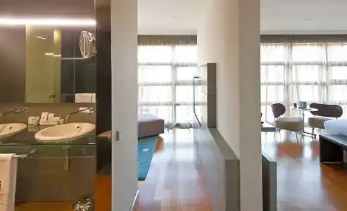 Reina Petronila - 54