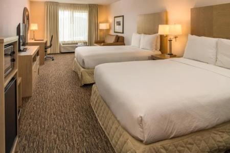 DoubleTree by Hilton - 75