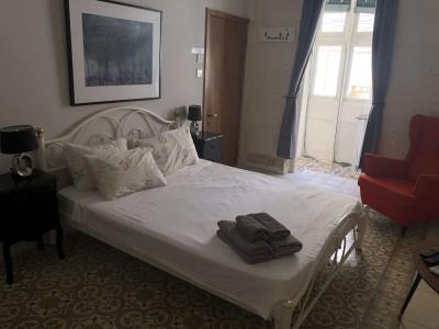 Lh Bed & Breakfast, - 17