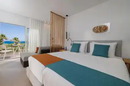 Anissa Beach - 3