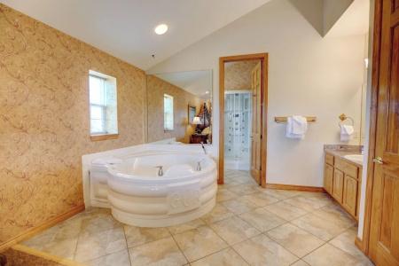 Grand Crowne by Capital Vacations - 198