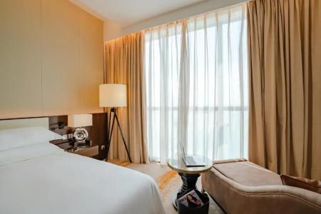 Johari Rotana - 50