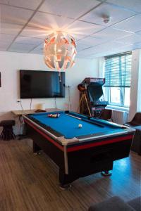 Dutchies Hostel - 11