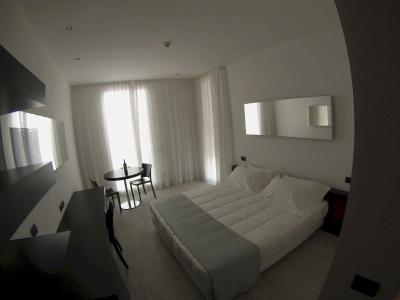 Blue Shades ApartHotel - 2