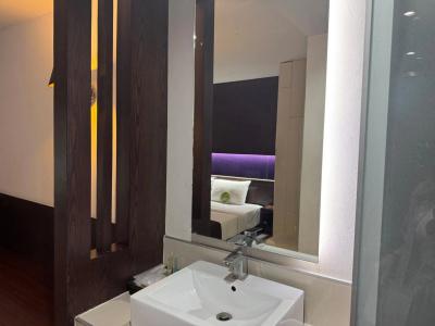 The Bangkok Airport Link Suite - 10