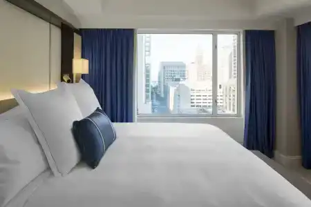 The Peninsula Chicago - 7