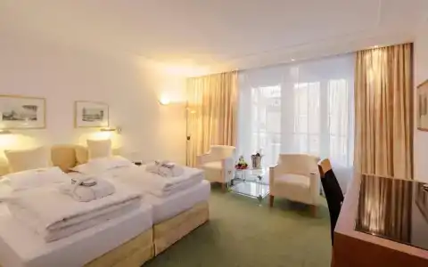 Bayerischer Hof - 55
