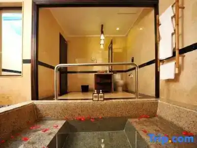 Diamond Bay Resort & Spa - 268