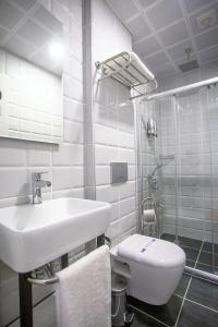 Uzer Otel - 2