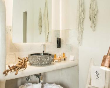 Blue Carpet Luxury Suites - 190