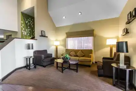 Quality Inn - 31